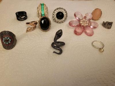 ASSORTED Rings collection - Thumbnail 1