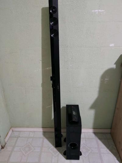 Soundbar Includes Remote - Thumbnail 1
