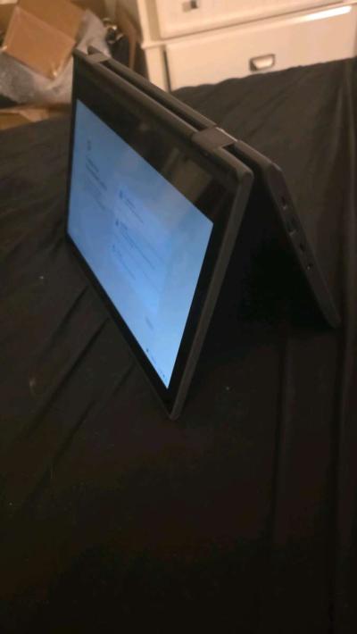 Lenovo 300e Chromebook touchscreen - Thumbnail 2