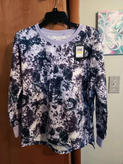 NWT Under Armour Sweatshirt Size Medium - Thumbnail 1