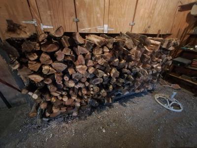 Seasoned wood - Thumbnail 2