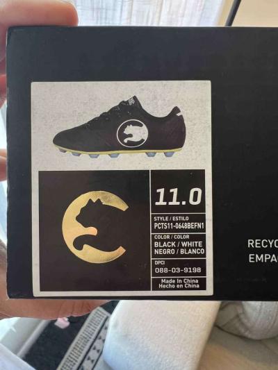 soccer shoes - Thumbnail 4