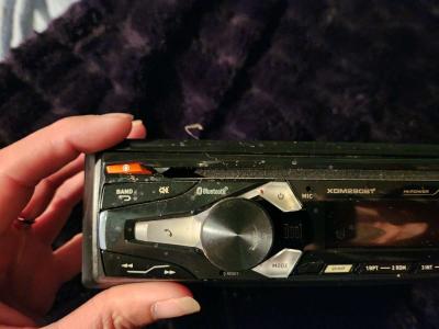 Stereo deck for a vehicle - Thumbnail 3