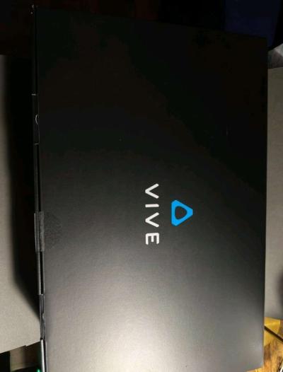 HTC vive pro 2 full kit new - Thumbnail 2