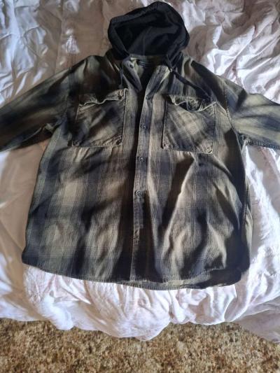 Green hooded flannel - Thumbnail 1