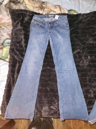 Womens Blues - Stockland, Illinois