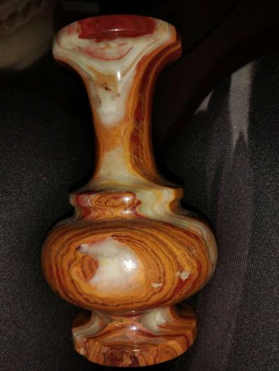 onyx swirl single bed vase