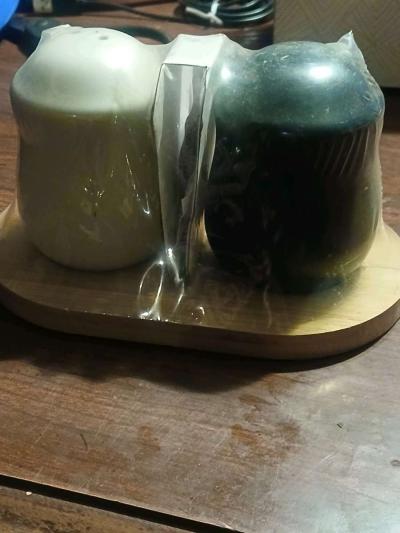 ceramic salt and pepper shakers - Thumbnail 2