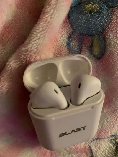Blast Wireless Earbuds - Thumbnail 2