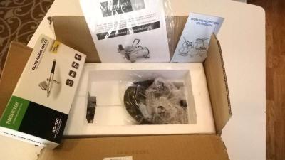 BRAND NEW AIRGOO AIR COMPRESSOR SET WITH EVERYTHING TO START - Thumbnail 5