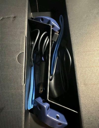 HTC vive pro 2 full kit new - Thumbnail 5