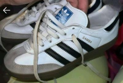 Adidas Sumbus Unisex Size 12 Half Gently Worn - Thumbnail 4