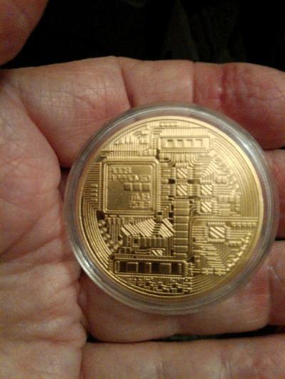 Golden tribute type Bitcoins set of three coins for sale - Thumbnail 6