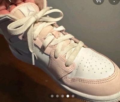 Violet Frost white pink Nike Air Jordans Big Youth Size 3 - Thumbnail 4