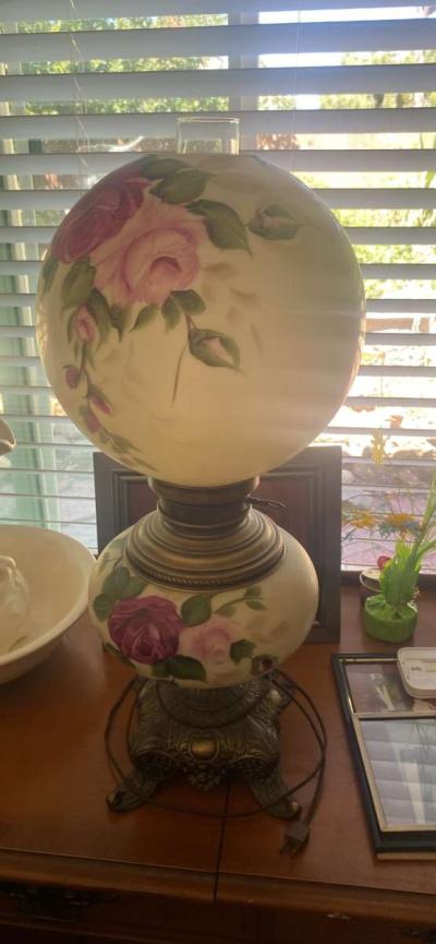 antique Gone with the wind lamp - Thumbnail 3