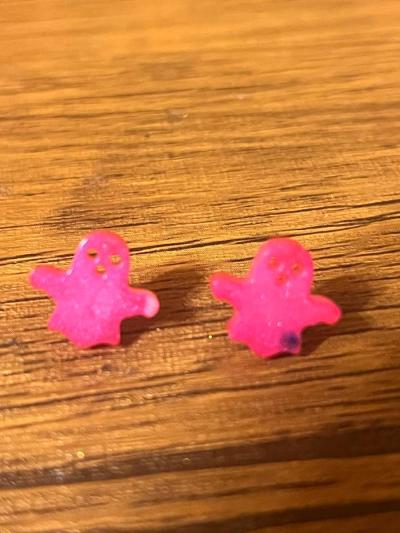 pink resin Halloween earring - Thumbnail 2