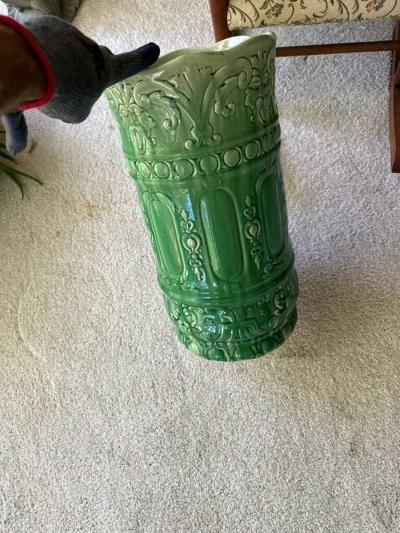 antique pottery and paintings - Thumbnail 3