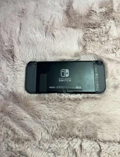 Nintendo switch - Thumbnail 3