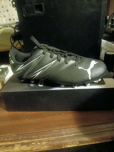 unisex youth soccer cleats - Thumbnail 2