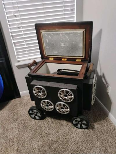 cooler with speakers - Thumbnail 6