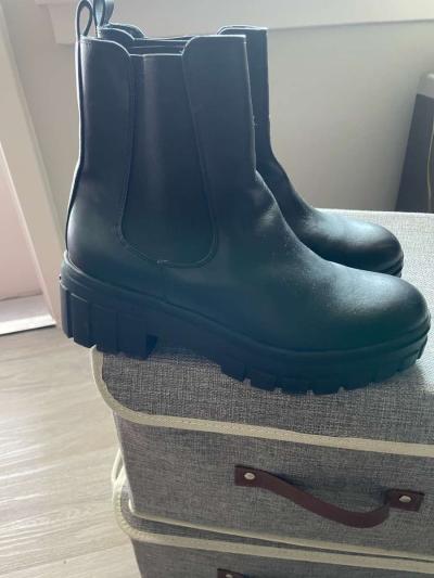 Black boots - Thumbnail 3