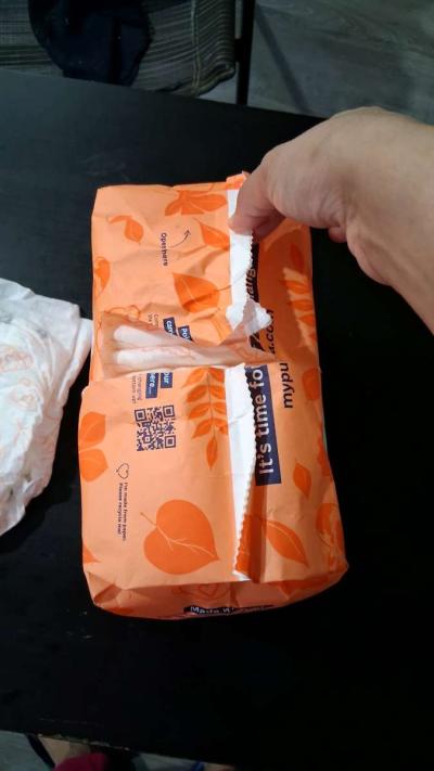 Pura diapers  size 4 count 22 - Thumbnail 2