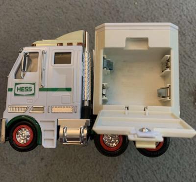 2003 Hess Truck w Pullback RACE CARS openbox see details bel - Thumbnail 4