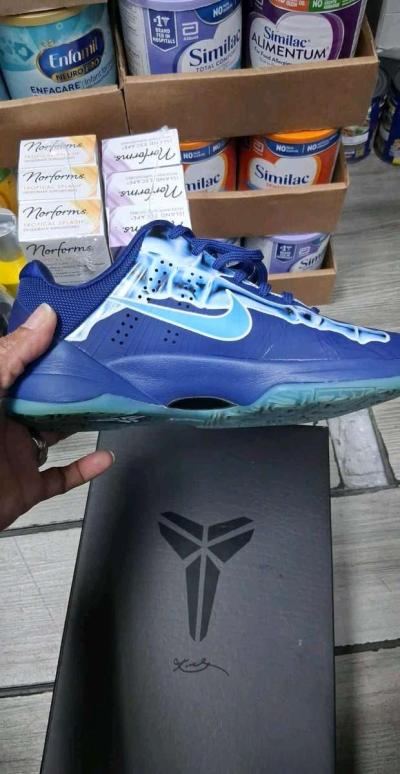 Kobe V Deep Royal - Thumbnail 3