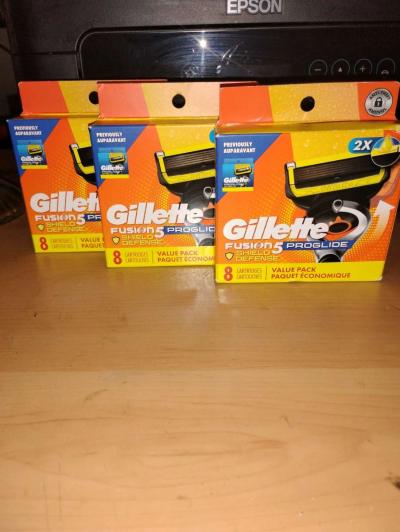 MENS RAZOR BLADES BUNDLE - Thumbnail 2