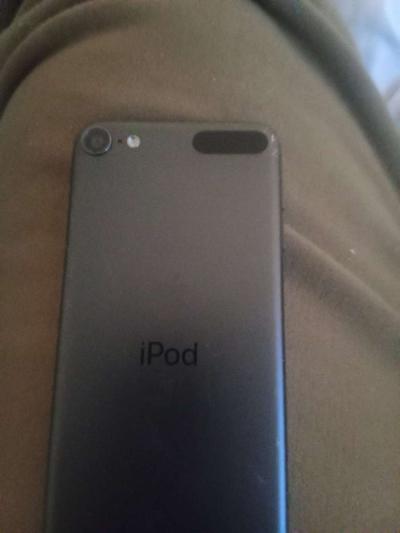 iPod 7th generation - Thumbnail 2