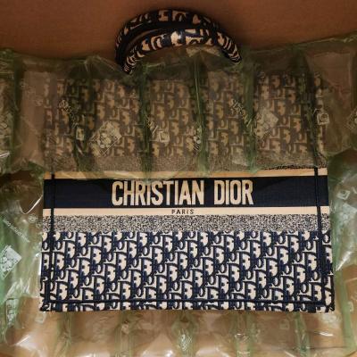 Christian dior tote - Thumbnail 3