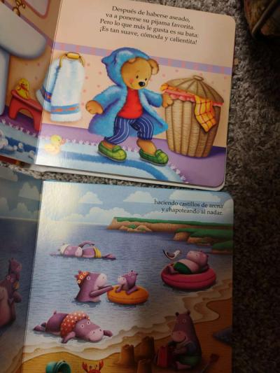 Softcover and Boardbook books in Spanish - Thumbnail 3