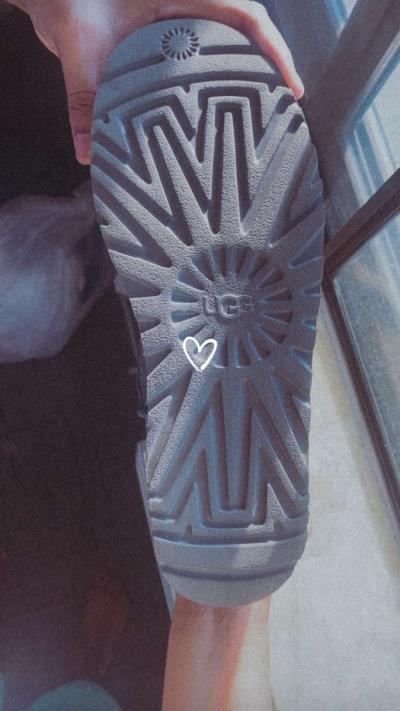 UGG shoes - Thumbnail 3