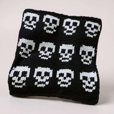 Midnight Skulls Blanket - Thumbnail 4