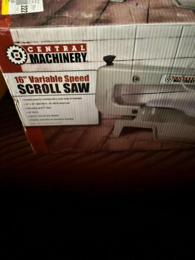 New Scroll saw 16 in variable speed - Thumbnail 3