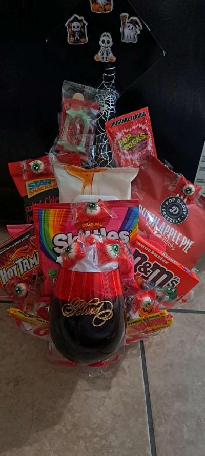 Halloween Basket - Thumbnail 2