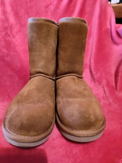 Koolabura by UGG size 8 tan womens boots - Thumbnail 2