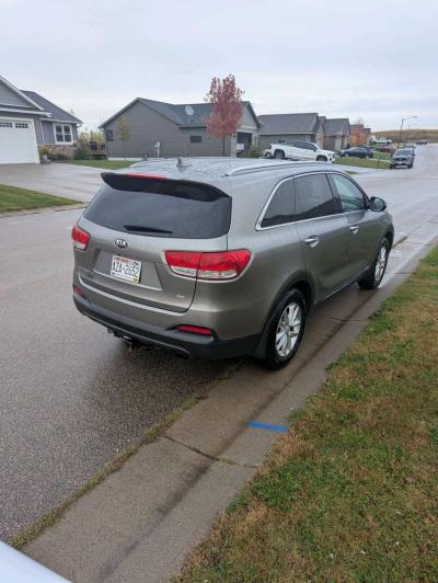 2016 kia Sorrento - Thumbnail 3