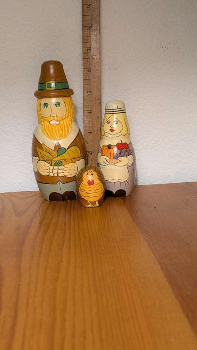 Thanksgiving Pilgrim Wooden Nesting Doll set 3 hand painted - Thumbnail 6