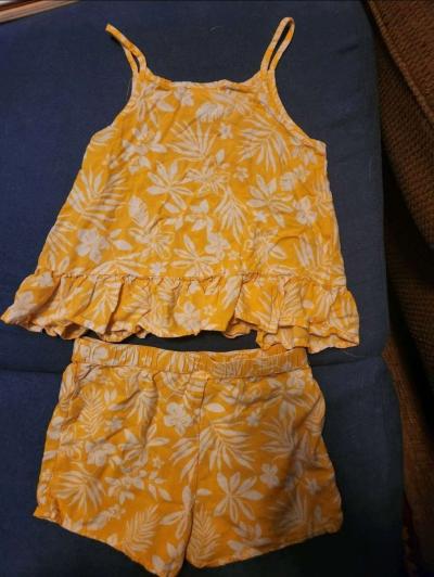 Baby yellow 2 piece girl outfit - Thumbnail 2