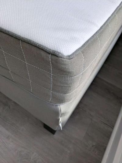 IKEA queen size ESPEVAR mattress base and MORGEDAL mattress - Thumbnail 5
