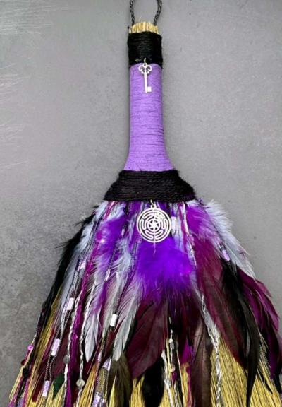 handmade alter bessom - Thumbnail 3