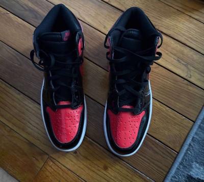 Jordan 1s - Thumbnail 4