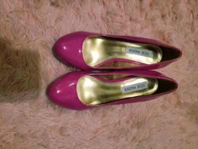 hot pink Steve madden heels - Thumbnail 1
