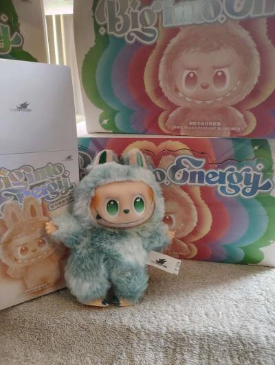 LABUBU PLUSHIES - Thumbnail 2