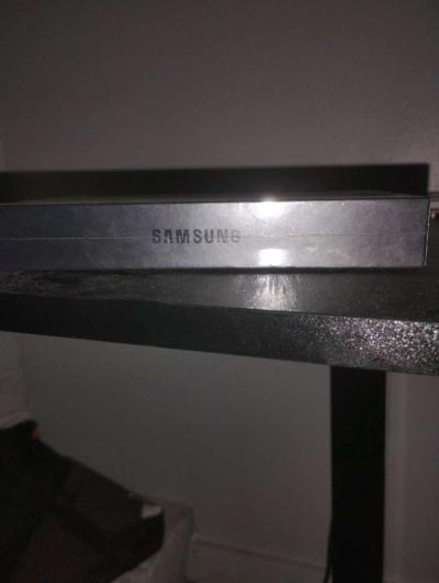 Unlocked Samsung Ultra S24 1TB - Thumbnail 2