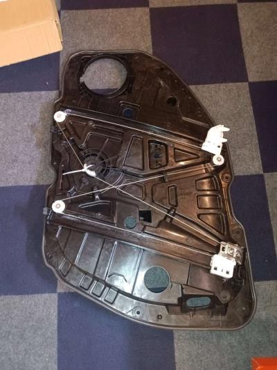 SecosAutoparts Front Left Side Power Window Regulator - Thumbnail 2