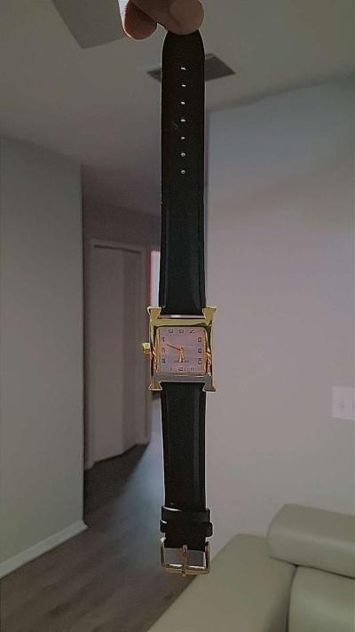 two elegant design watches for women - Thumbnail 3