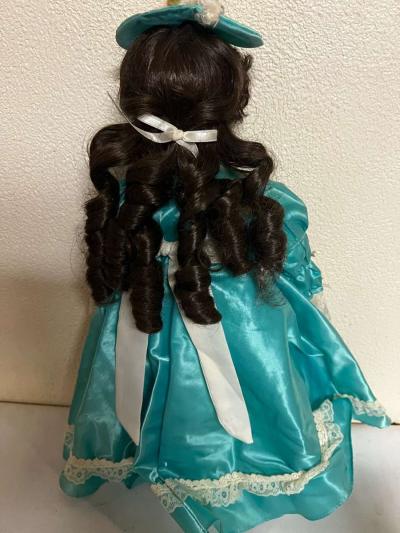 Antique porcelain doll made in France - Thumbnail 3