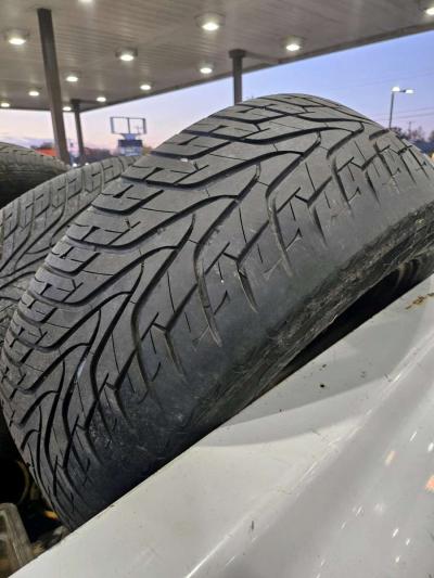 275 55 r 20  tires and wheel - Thumbnail 4